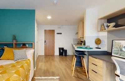 Gold Studio Penthouse - Image 1