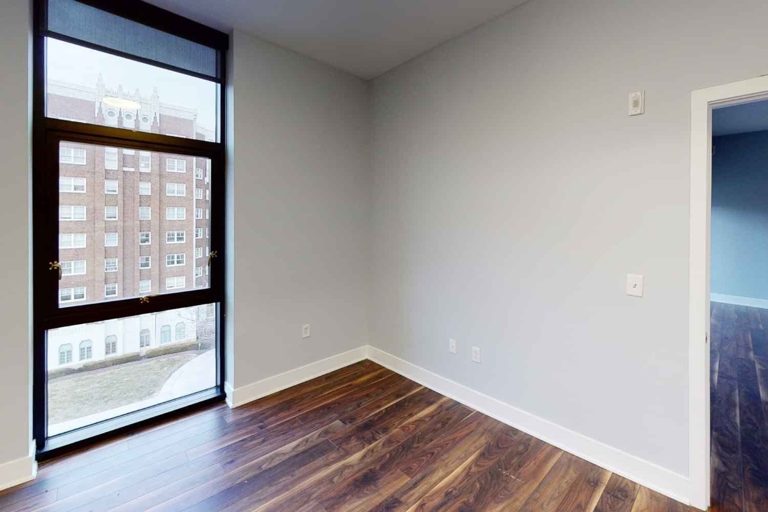 2 Bedroom 2 Bathroom - Image 6