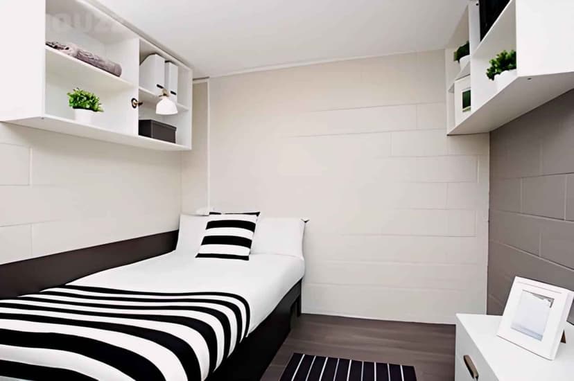 Premium Range 1 Non Ensuite - Image 1