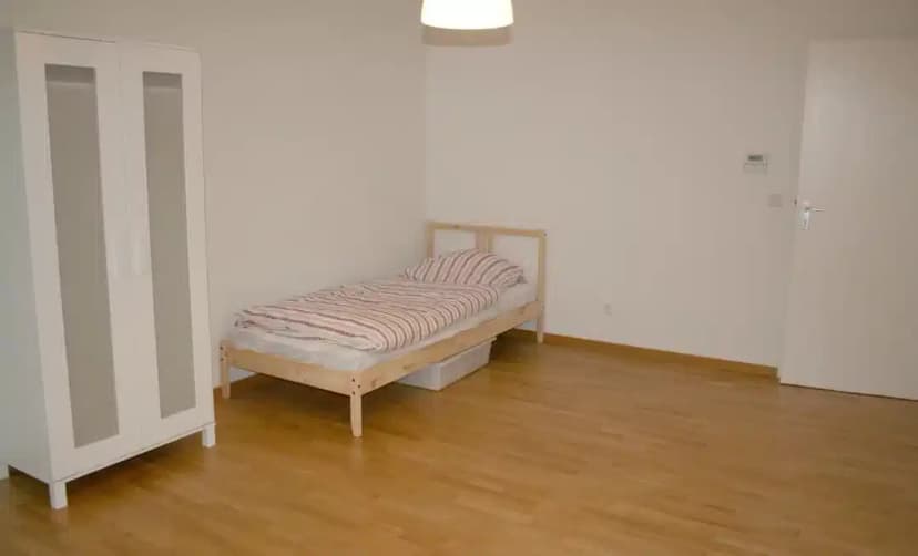 Private Room (22 Sqm) - Image 1