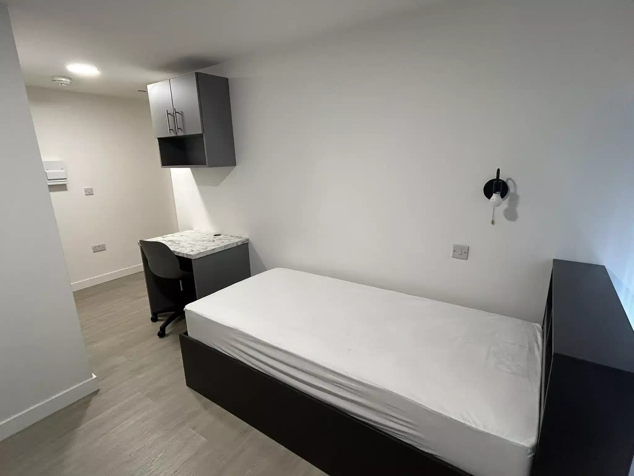 Silver Plus Studio - Image 1