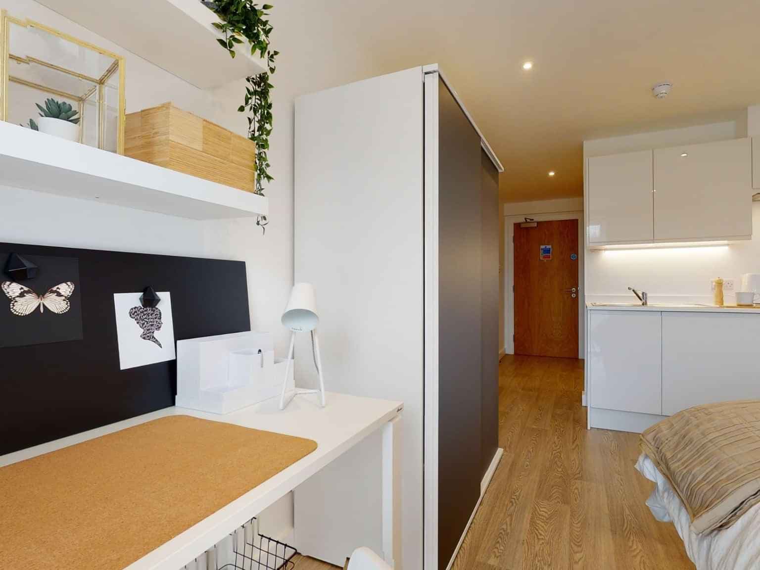 Classic Studio - Image 2