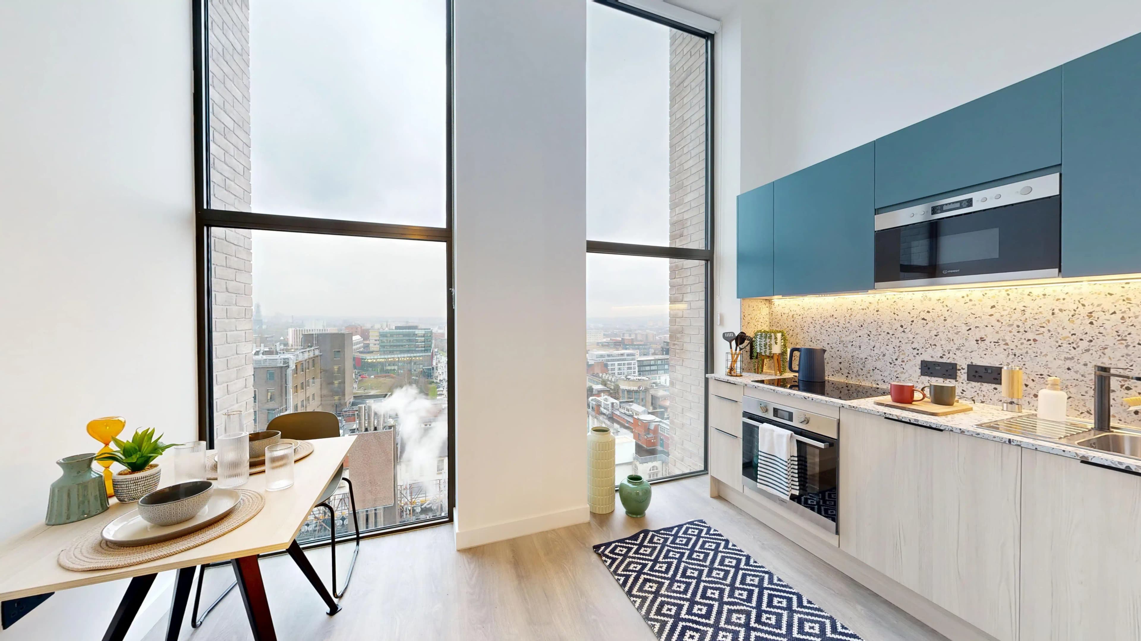 Penthouse Apartment - Image 4