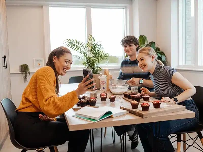 Superior Ensuite - Image 2