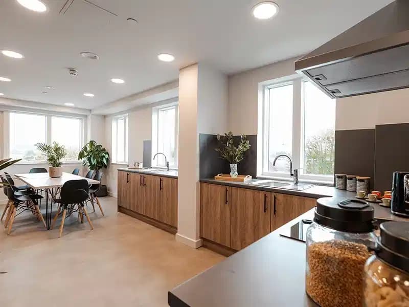 Superior Ensuite - Image 6