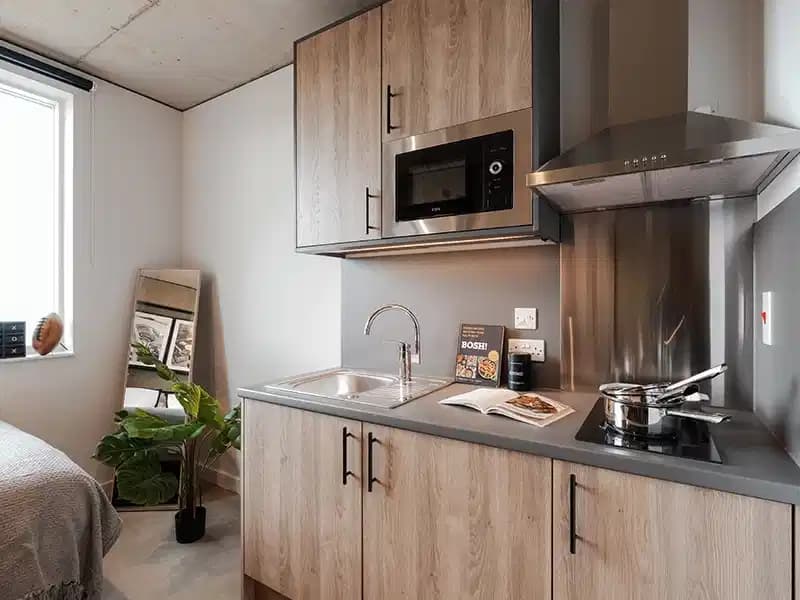 Premium Studio - Image 3