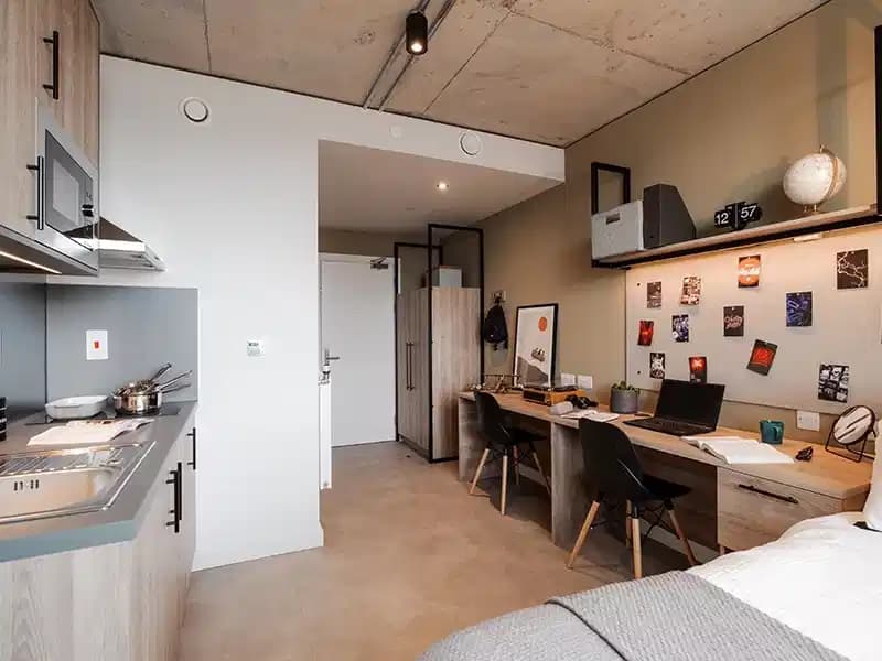 Premium Studio - Image 4