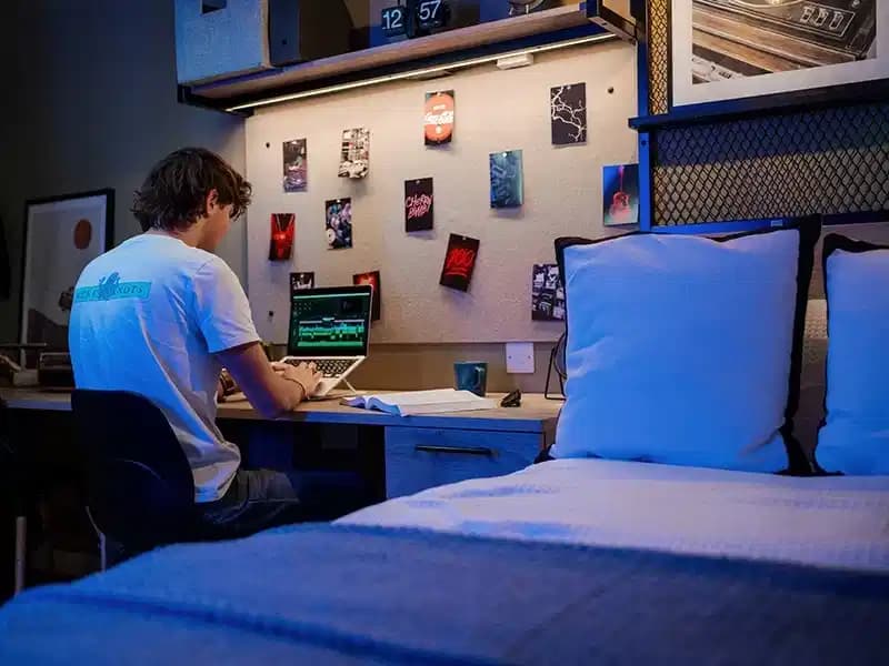 Premium Studio - Image 2