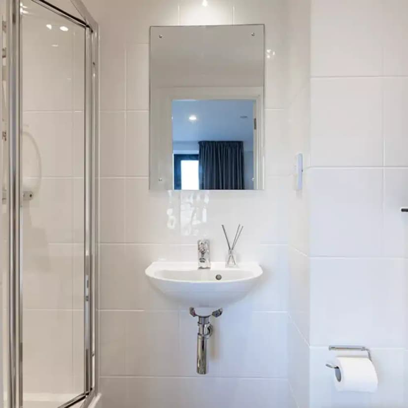 True Superior Apartment - Image 3
