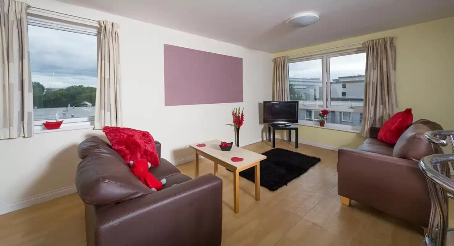 1 Bed Apartment - Image 6