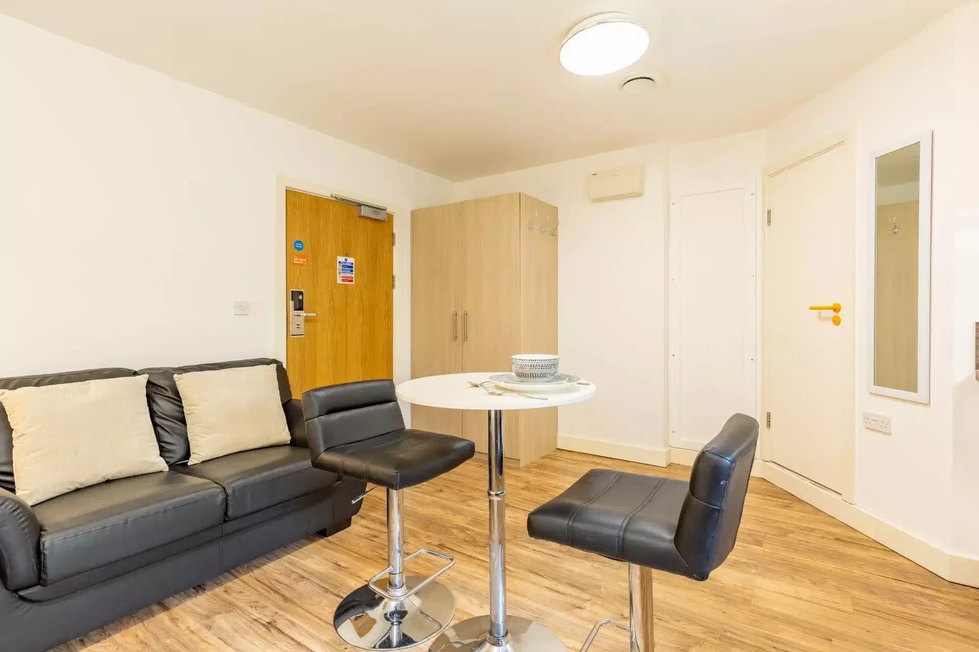 Gold Studio - Image 4