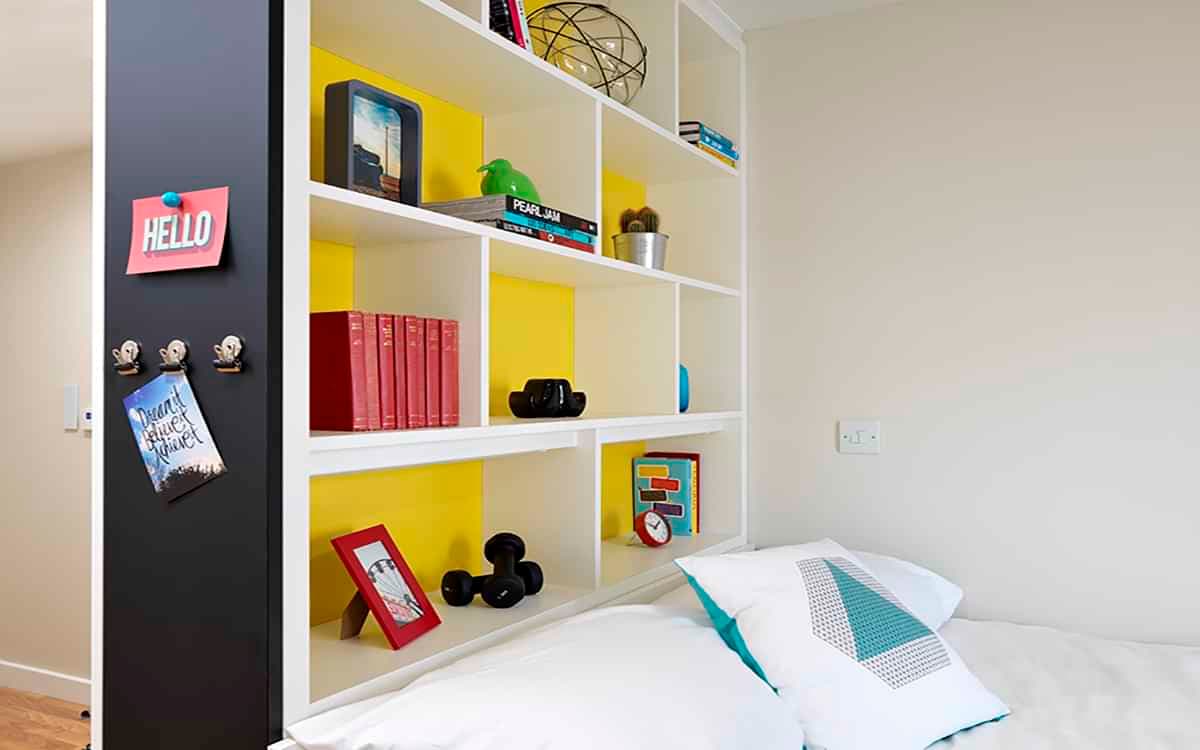 Clifford Flat (5 & 6 bed flat) - Image 5