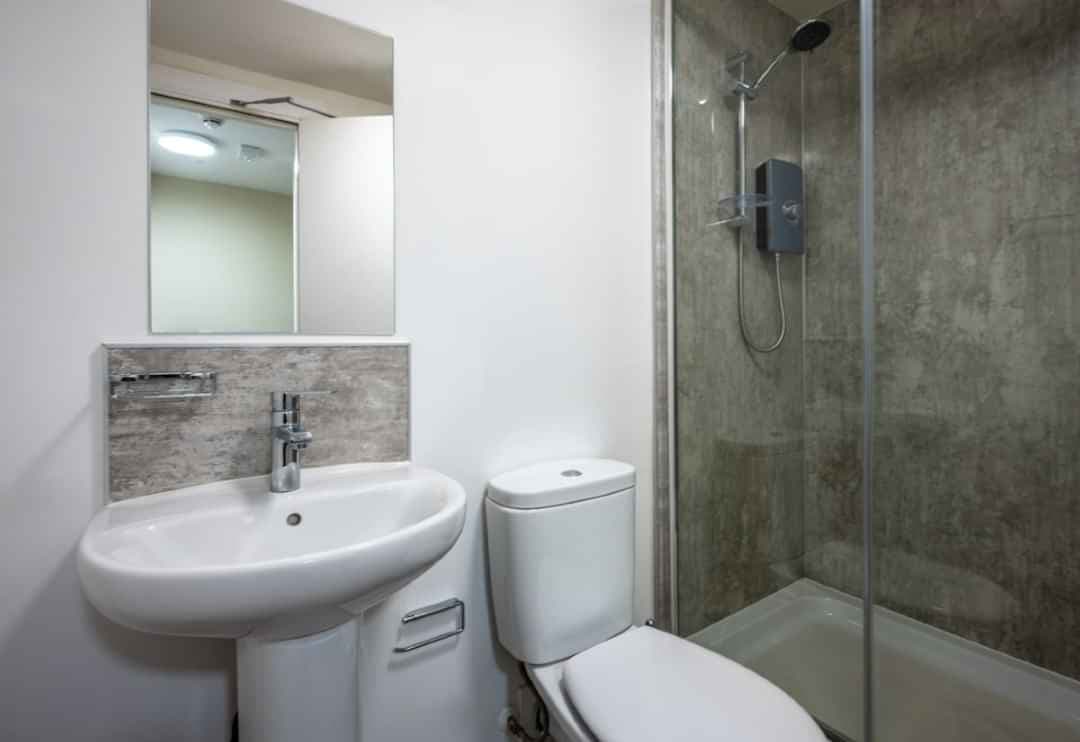 3 Bed Standard - Image 2