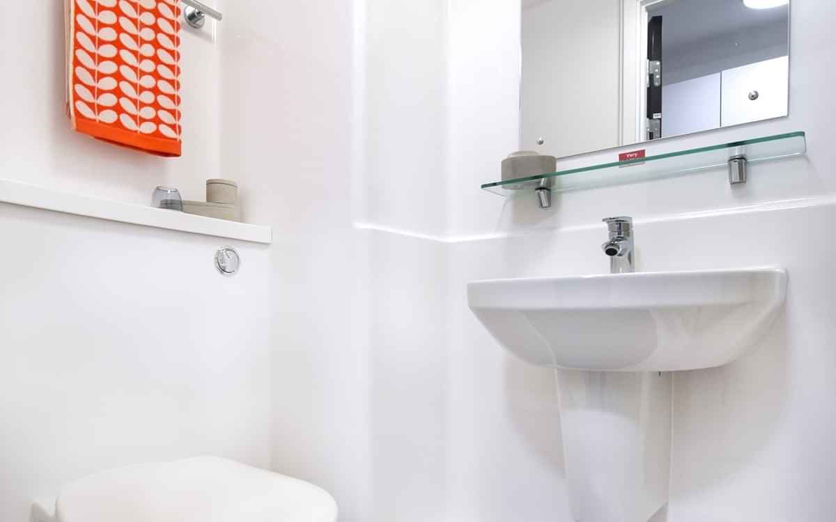 Premium Studio (Stewart House) - Image 1