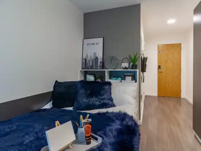 Skyline Silver En Suite - Image 6