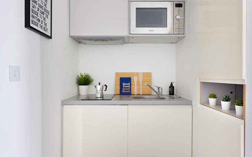Premium Studio - Image 4