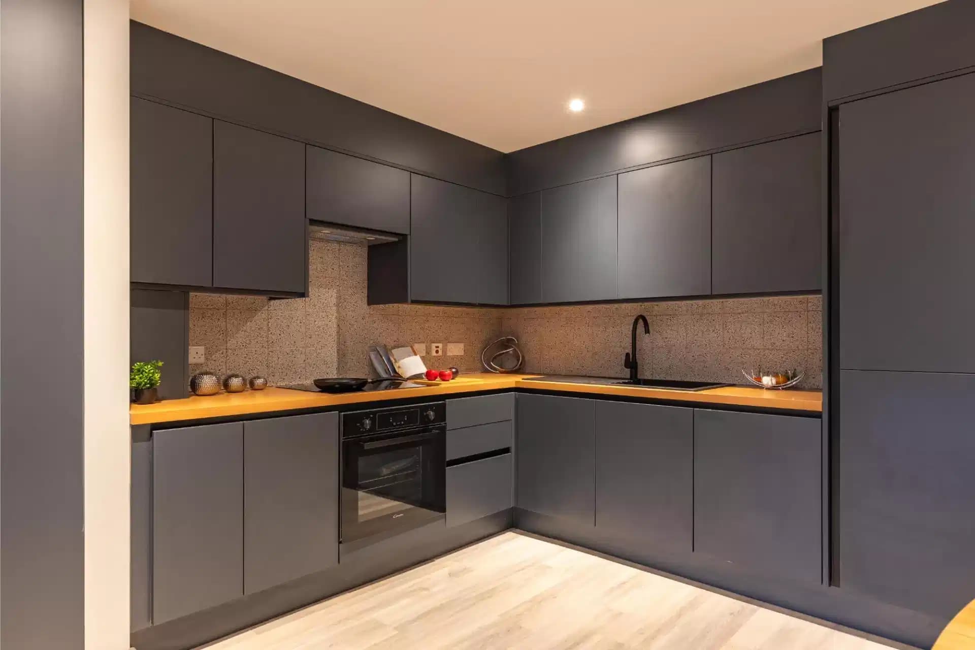 Compact Ensuite  - Image 2