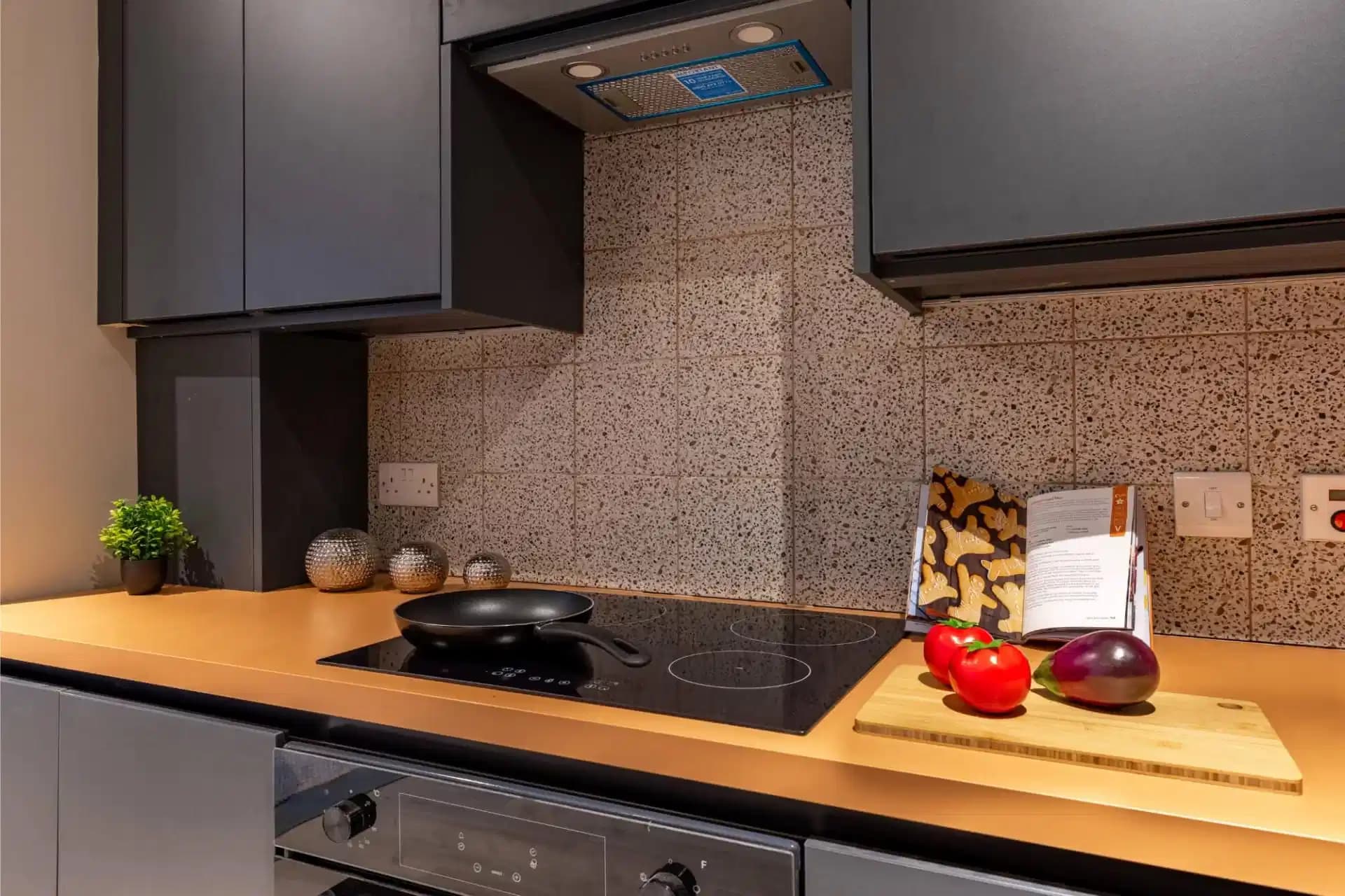 Standard Ensuite  - Image 4