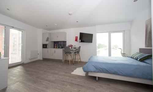 Platinum Studio - Image 1