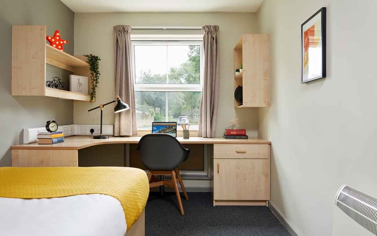 Classic Plus En-suite - Image 1