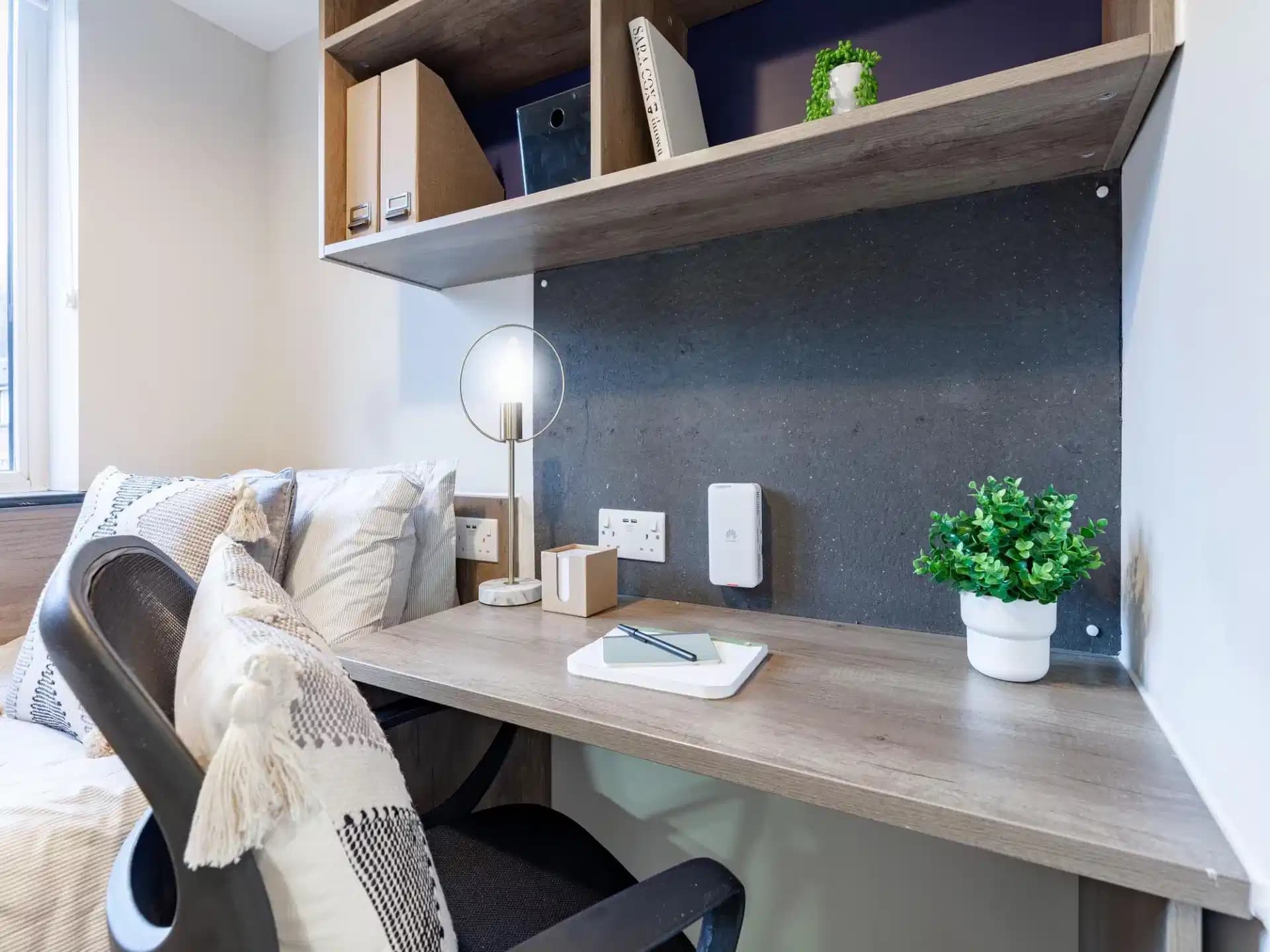 Medium Ensuite - Image 3