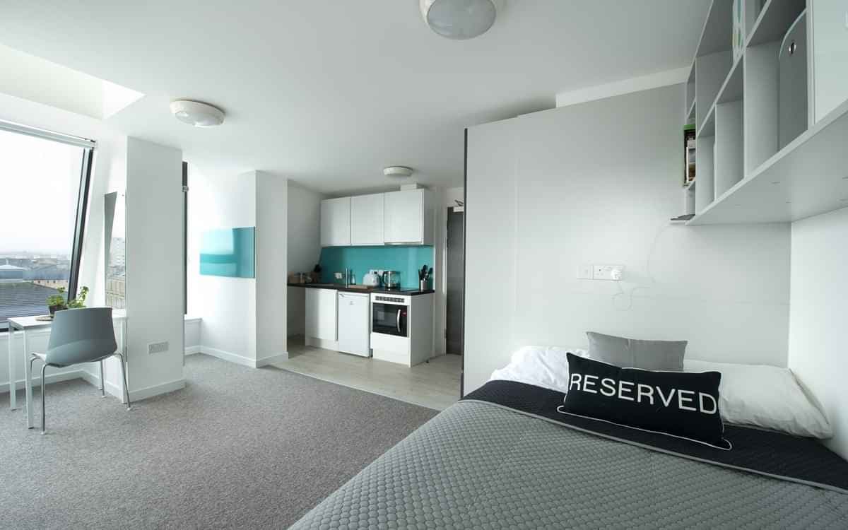 Deluxe Studio(Stewart House) - Image 1