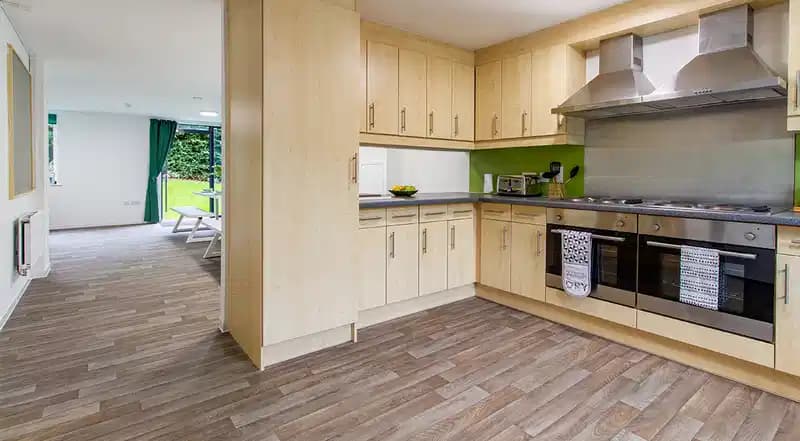 Premium Townhouse Room - Image 4