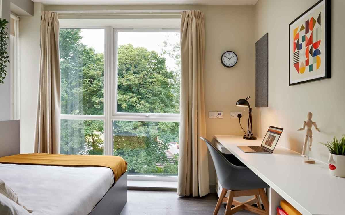 Classic Plus En-suite - Image 2