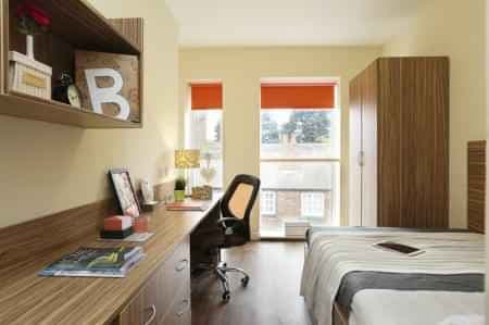 Deluxe En-Suite - Image 1