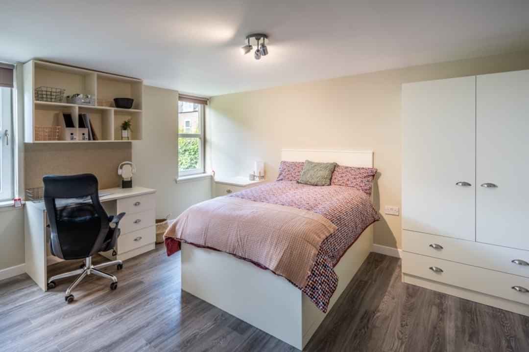 3 Bed Premium Plus - Image 1