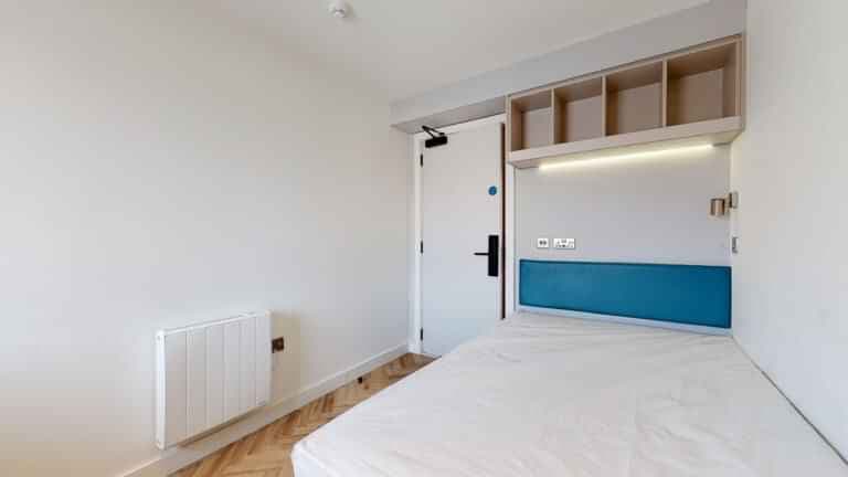 Single Ensuite - Image 3