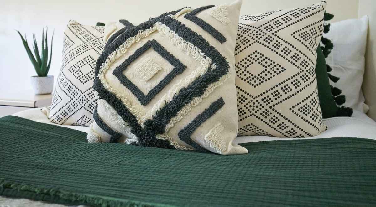 Gold Studio - Image 1