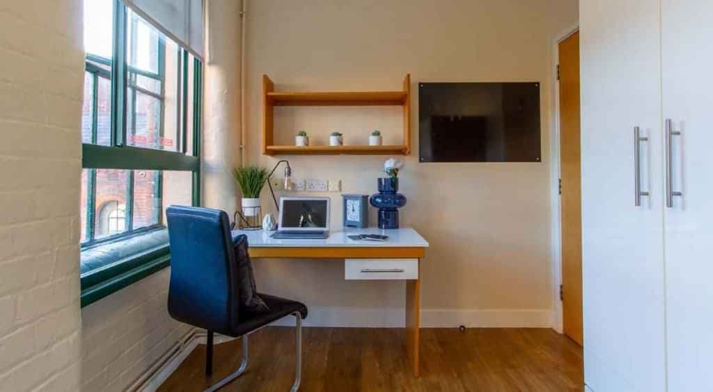 Bronze Plus Room - Image 3