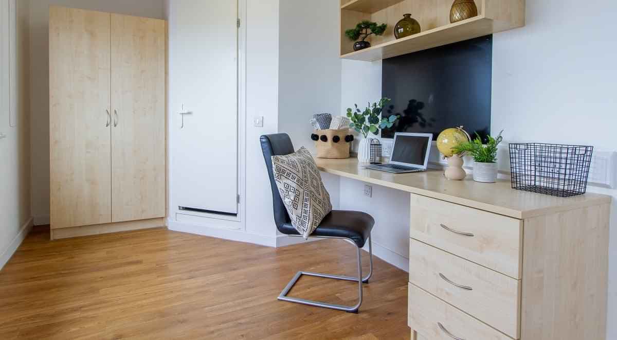 Platinum Ensuite - Image 3