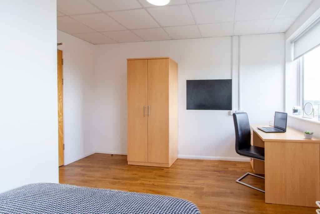 Platinum Ensuite - Image 3