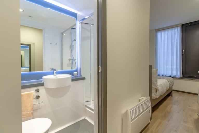 Bronze Plus En Suite - Image 12