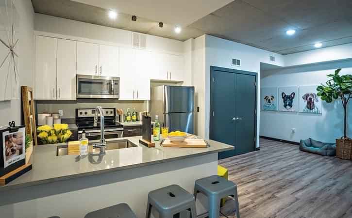 Private Room - Boulder B - Image 9
