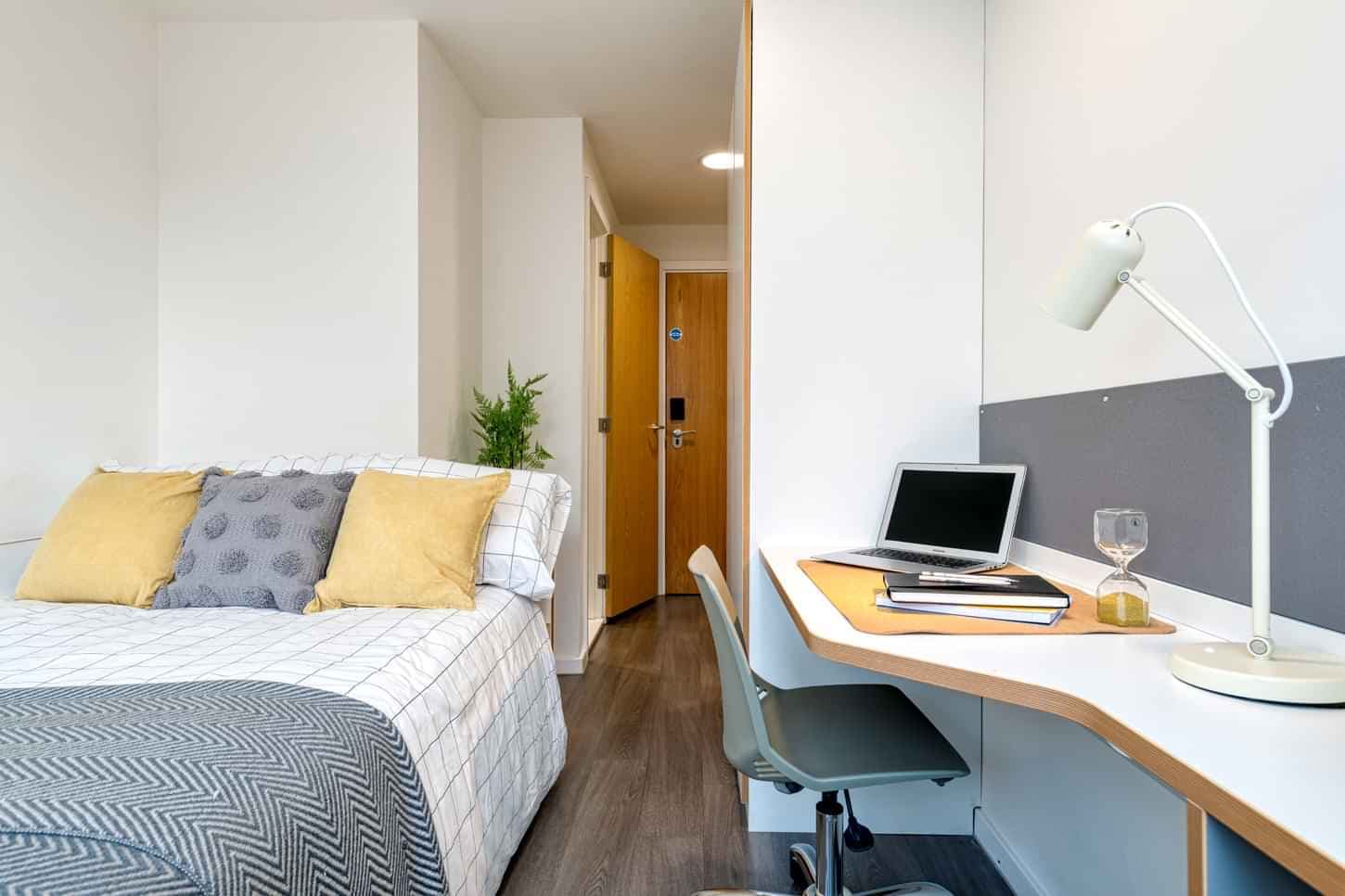 Bronze Ensuite - Image 14