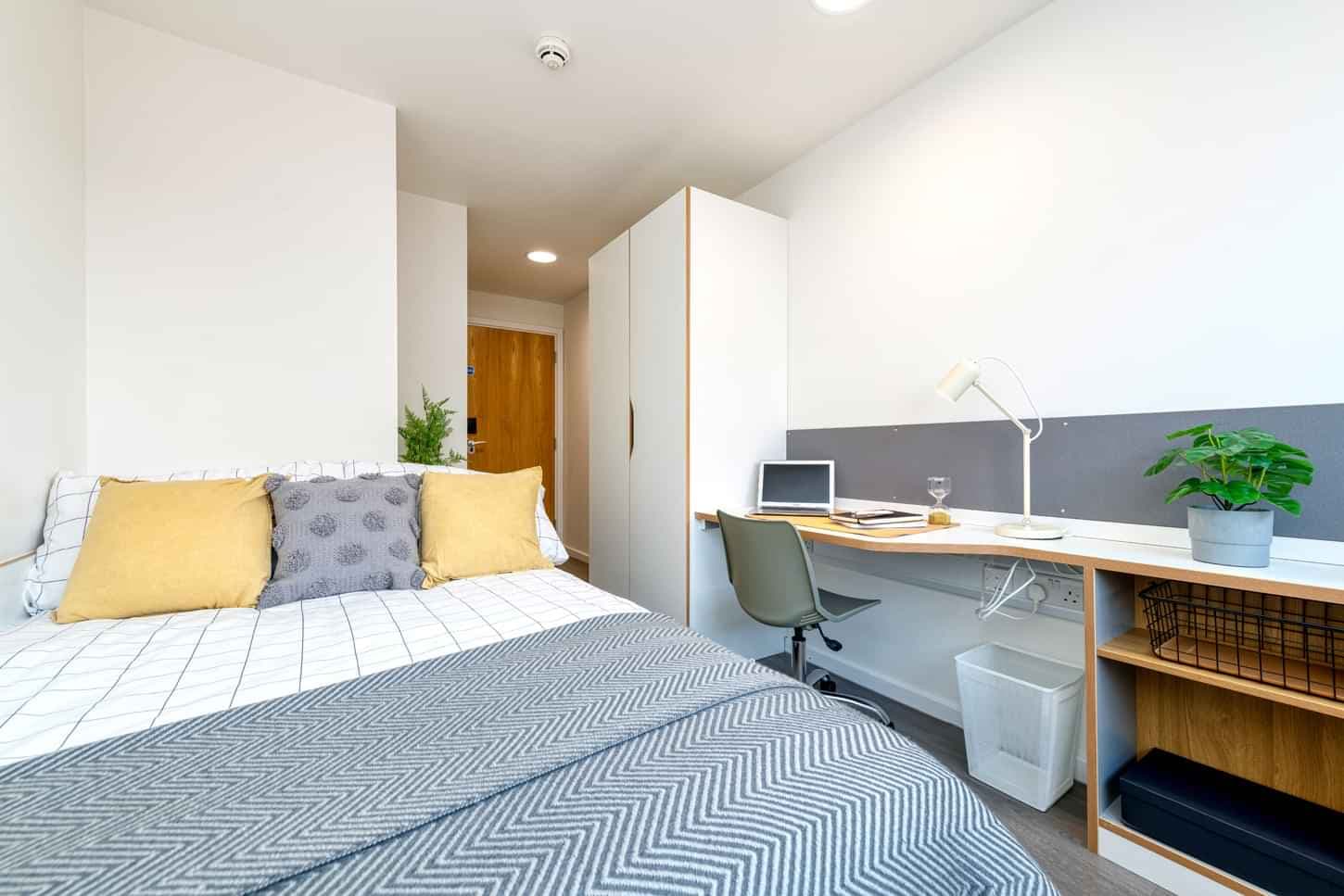 Bronze Ensuite - Image 12