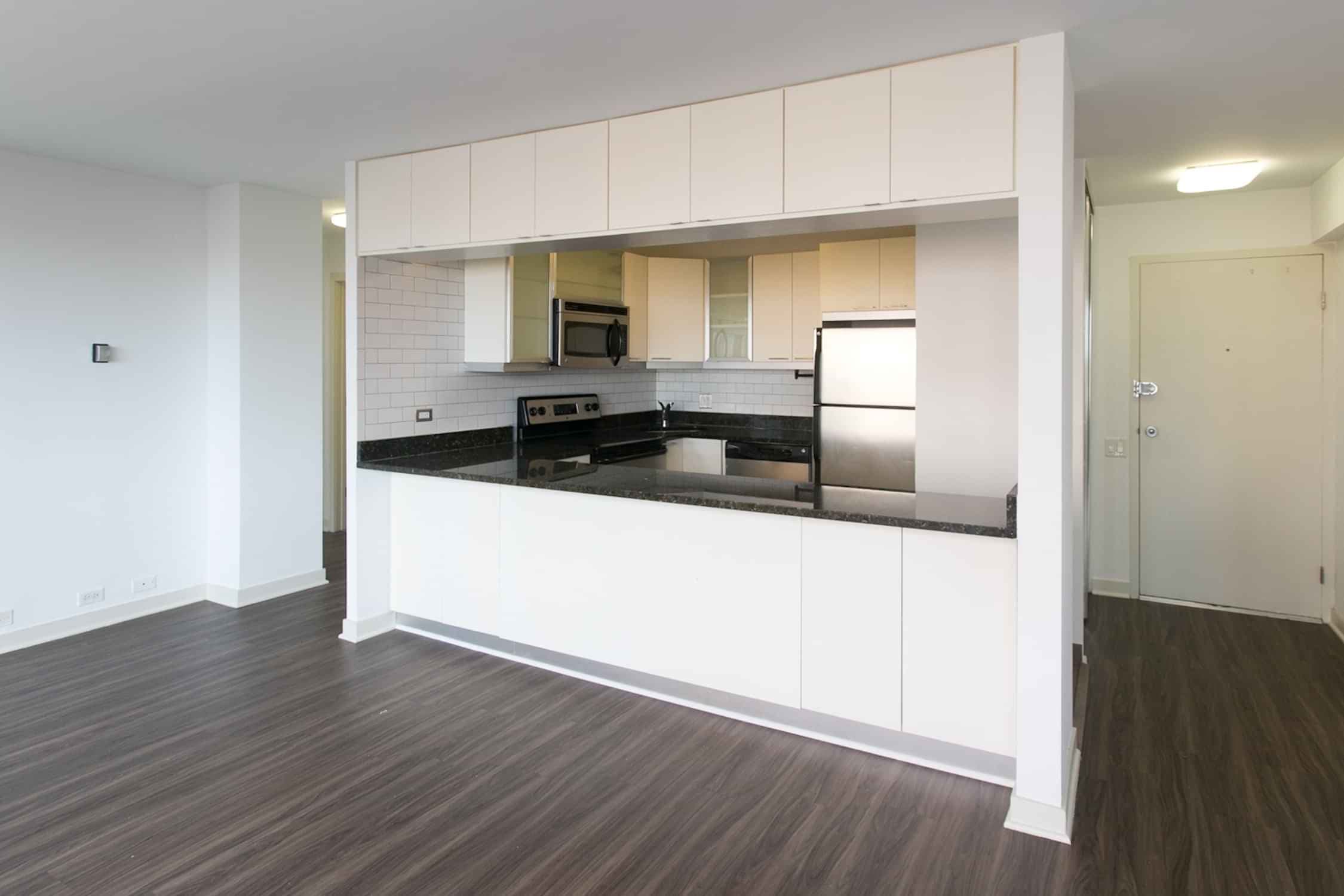 1 Bedroom 1 Bathroom - Image 6