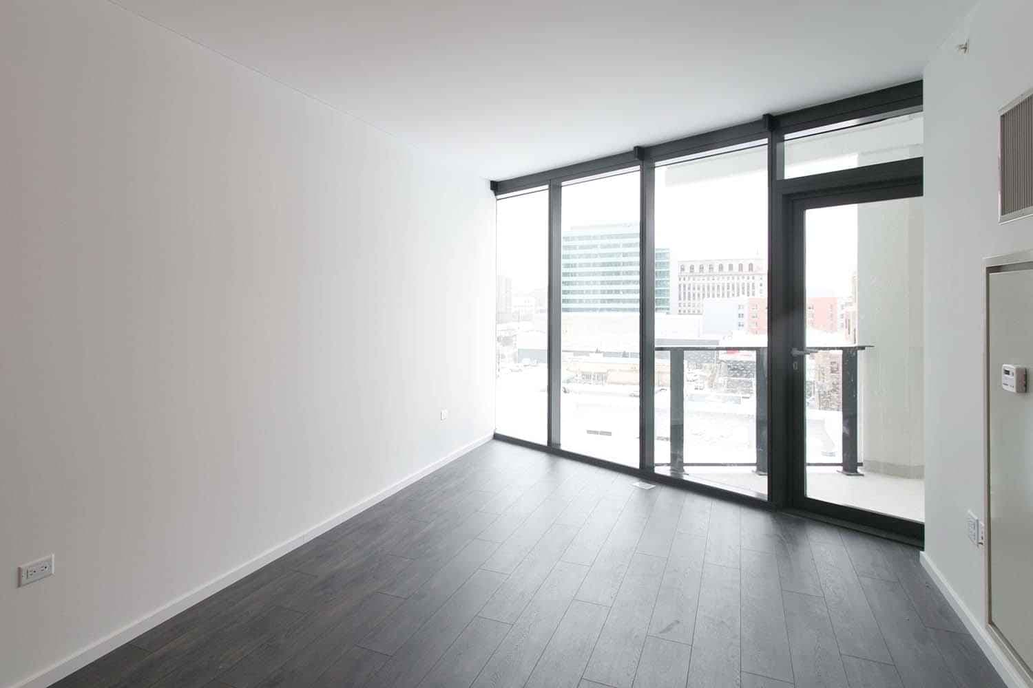 One Bedroom Apartment - Image 1
