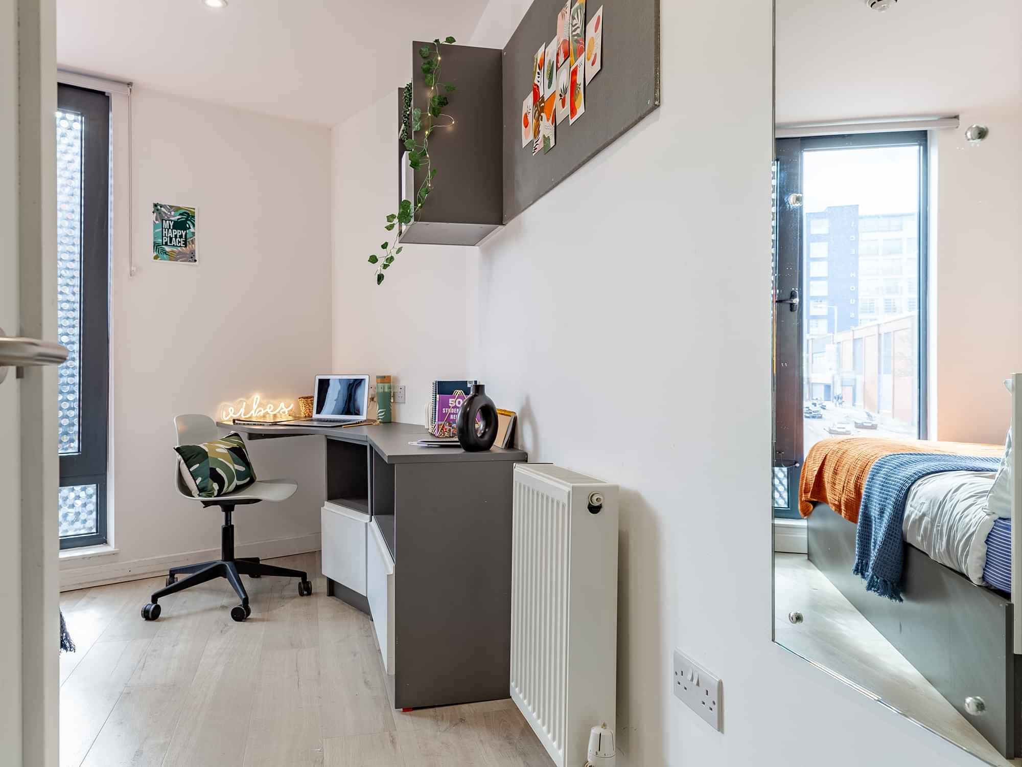 5 Bed Cluster En-suite - Image 4