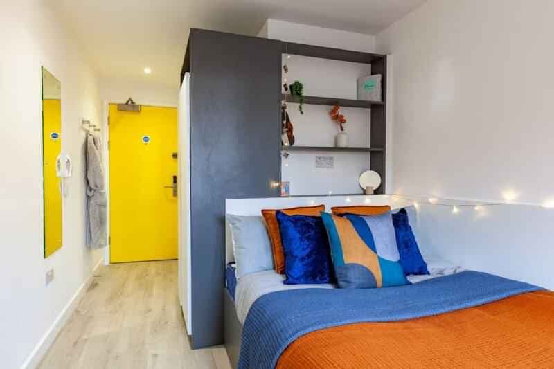 6 Bed Cluster En-suite - Image 1