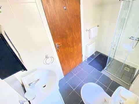 Double Room - Image 2