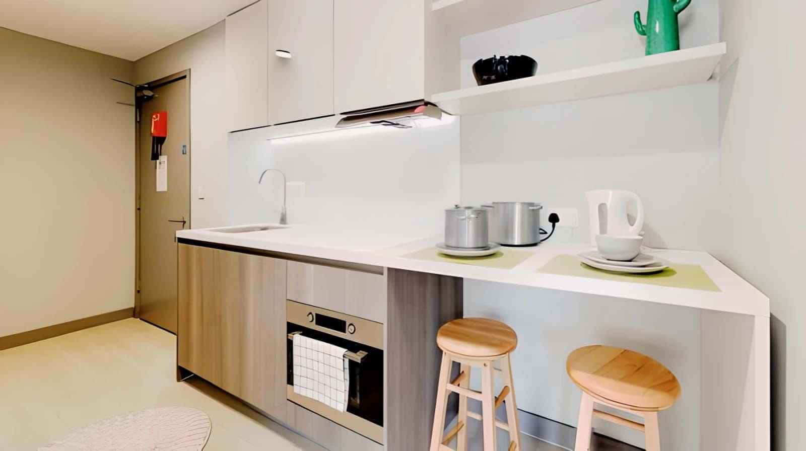 Deluxe Studio - Image 5