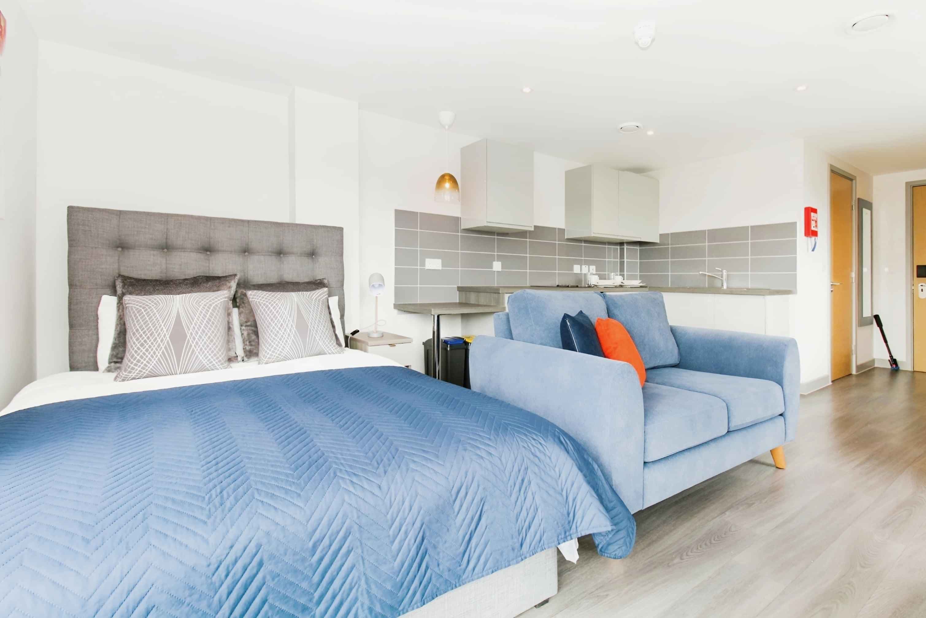 Select Apartment - Image 1