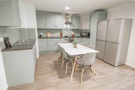 Platinum En Suite - Image 5