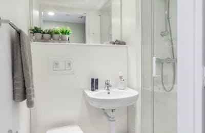 Bronze Plus En-suite - Image 6