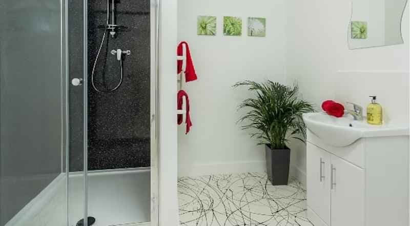 Studio Diamond - Image 5