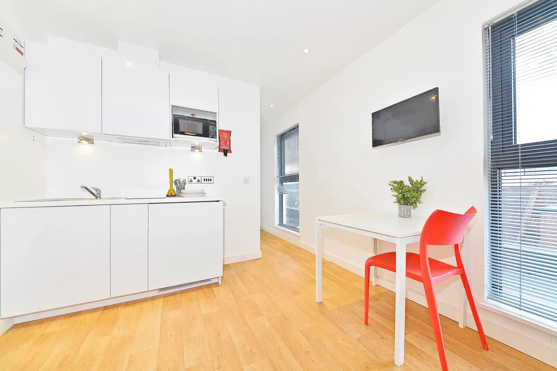 Premier Luxe Studio - Image 4